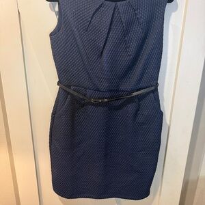 💙 Mystic Navy Textured Sleeveless Sheath Dress with Belt – Size Large